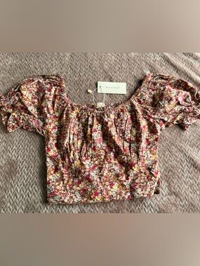 Sins & Skye Floral Puff-Sleeve Crop Top in Multicolor Floral